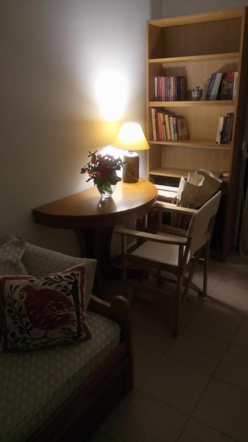 Phoeve Apt-Lovely 1-Br Rental Near The Beach Kalathas Exteriör bild