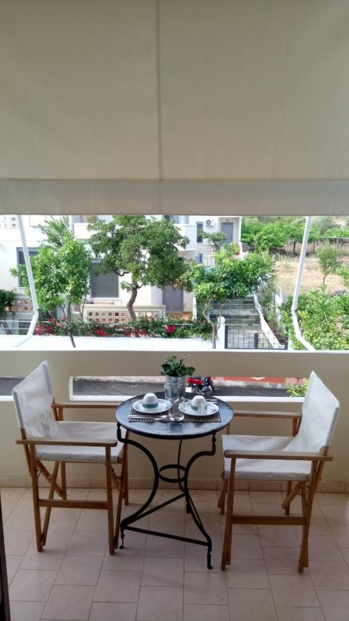 Phoeve Apt-Lovely 1-Br Rental Near The Beach Kalathas Exteriör bild