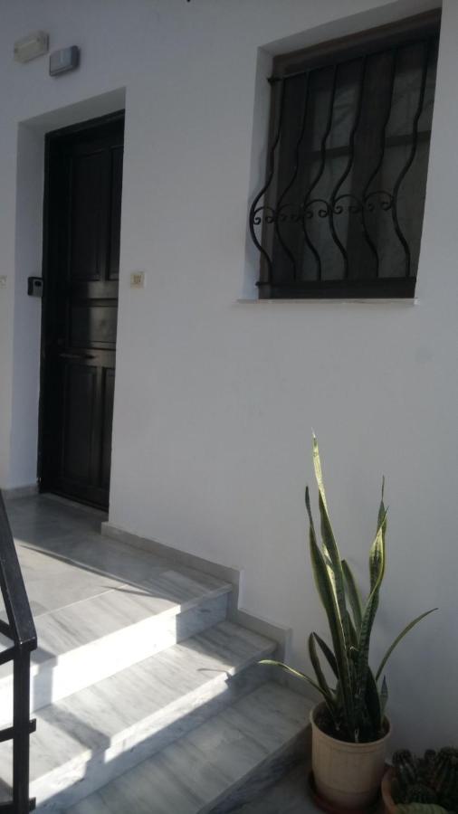 Phoeve Apt-Lovely 1-Br Rental Near The Beach Kalathas Exteriör bild
